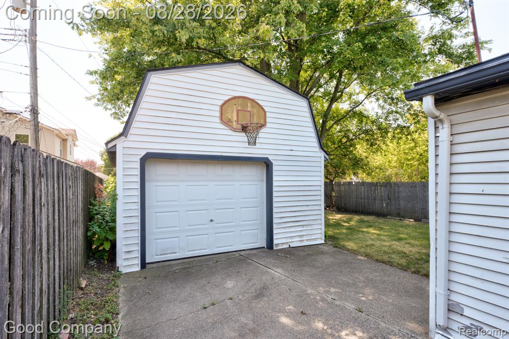 680 E Annabelle Avenue Property Photo 28