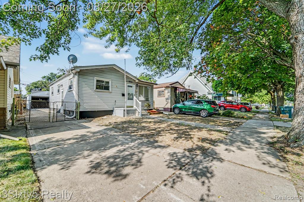 1835 Euclid Street Property Photo 1