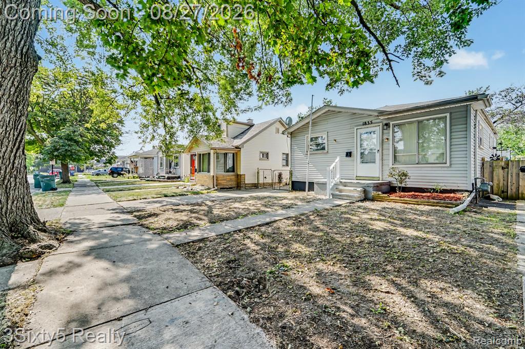 1835 Euclid Street Property Photo 2