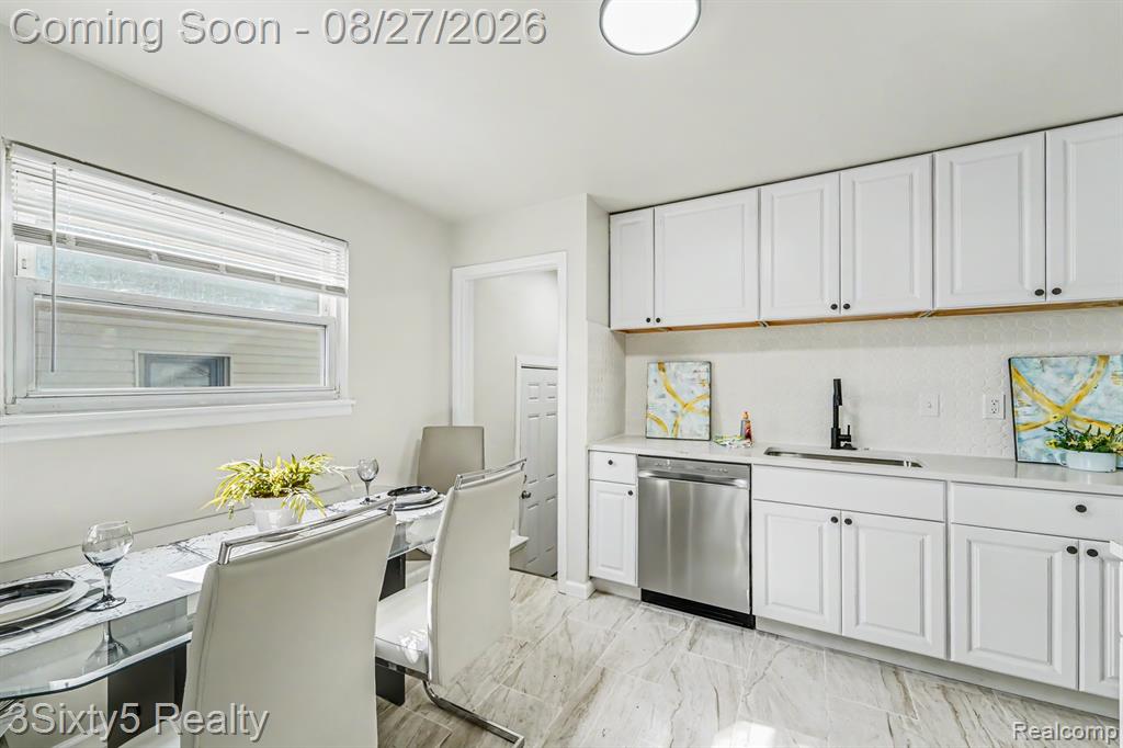 1835 Euclid Street Property Photo 8