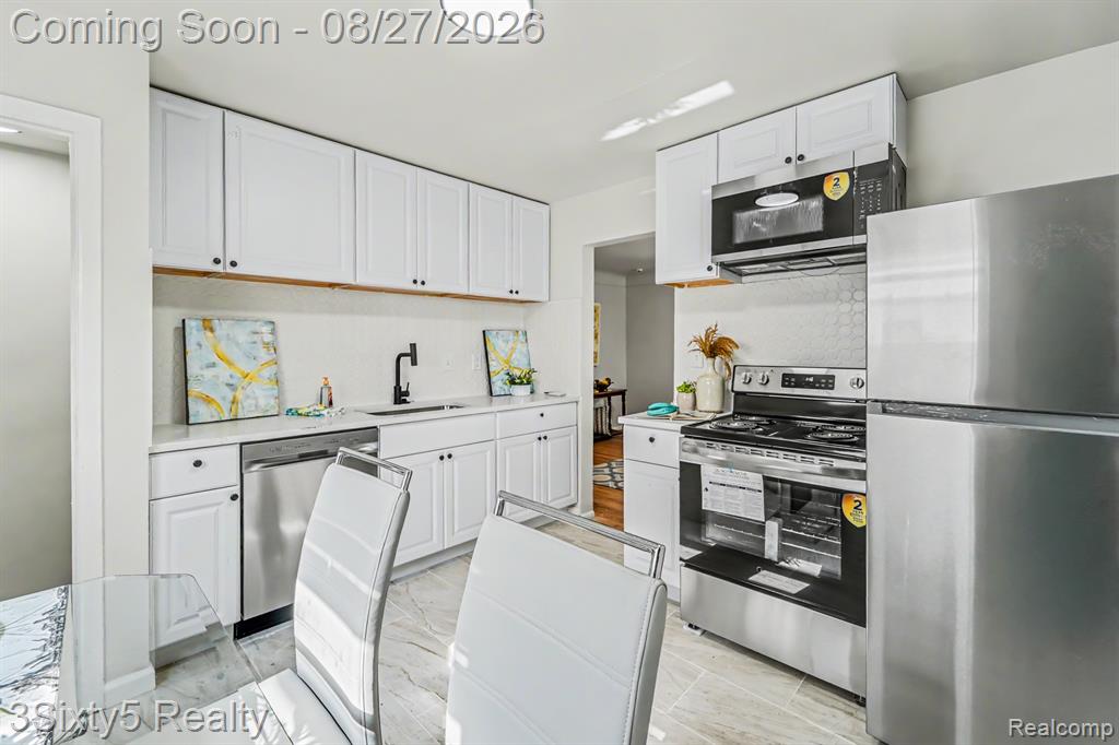1835 Euclid Street Property Photo 9