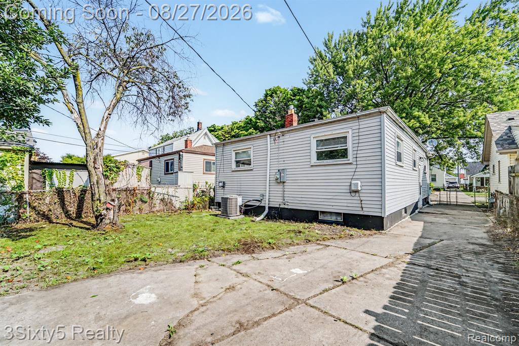 1835 Euclid Street Property Photo 27