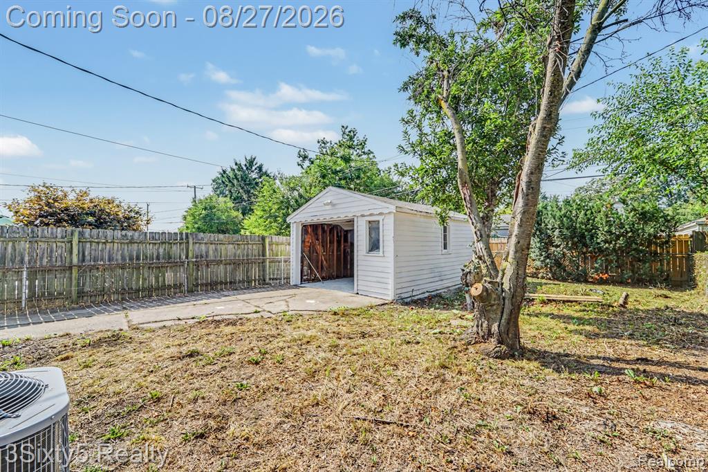 1835 Euclid Street Property Photo 28