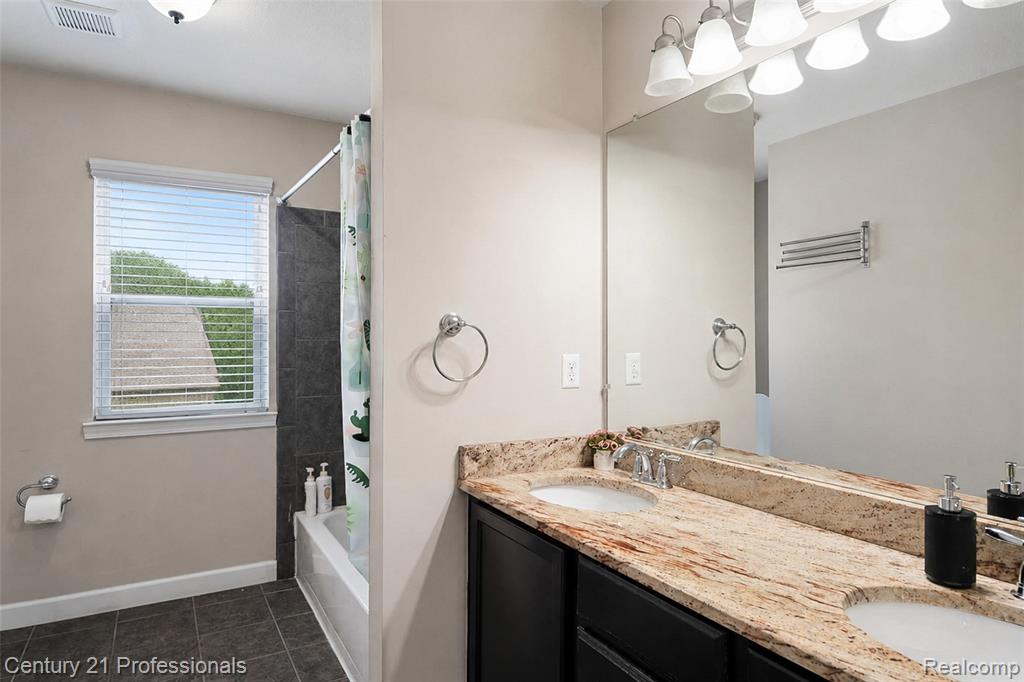 27089 Maxwell Court Property Photo 43