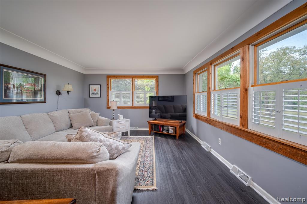 8175 S Beyer Road Property Photo 3