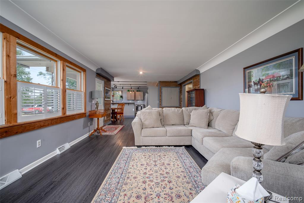 8175 S Beyer Road Property Photo 7