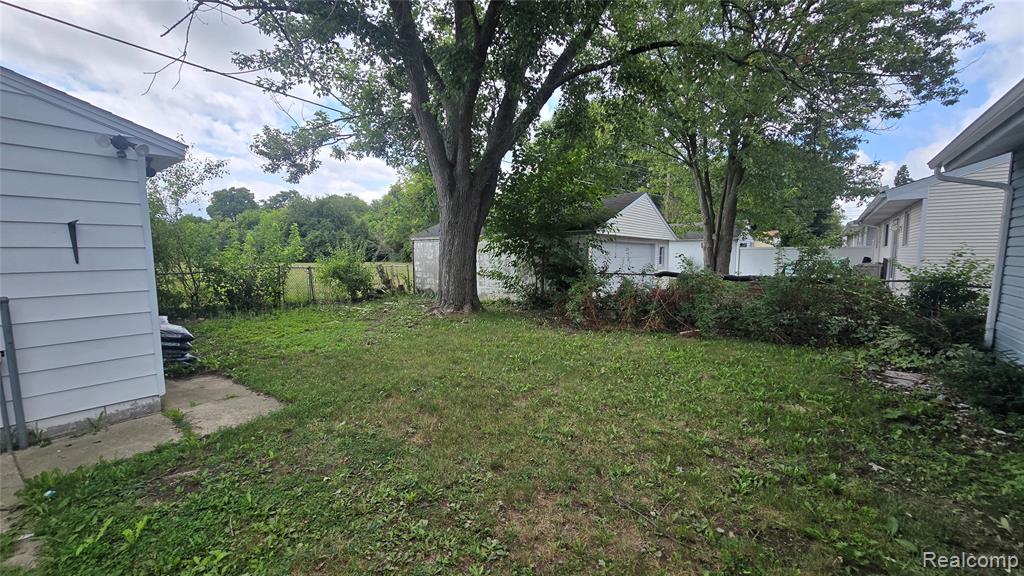 3734 Holly Avenue Property Photo 13