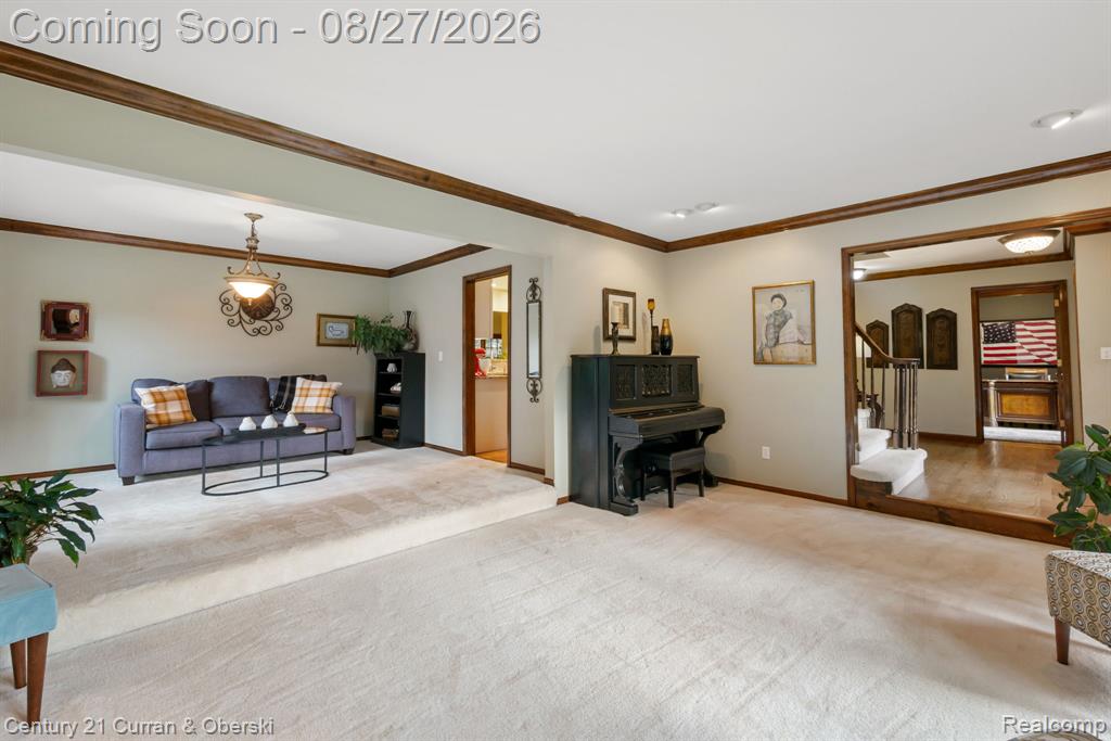 8890 Northampton Drive Property Photo 8