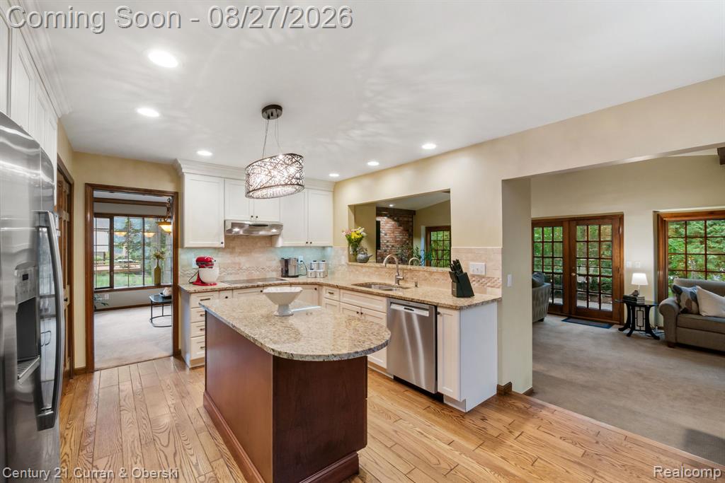 8890 Northampton Drive Property Photo 12
