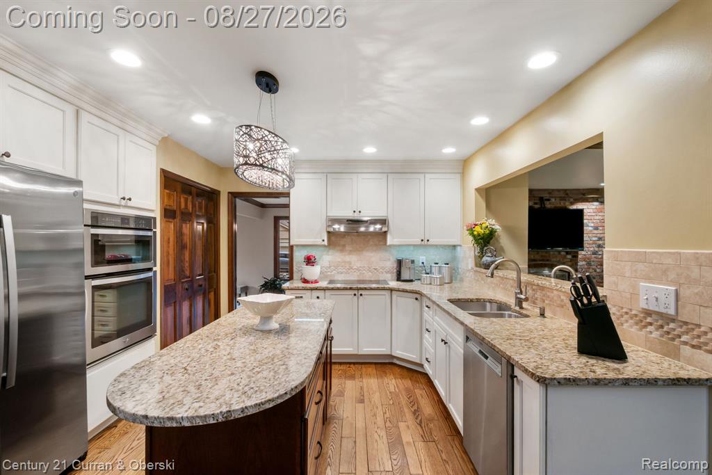 8890 Northampton Drive Property Photo 13