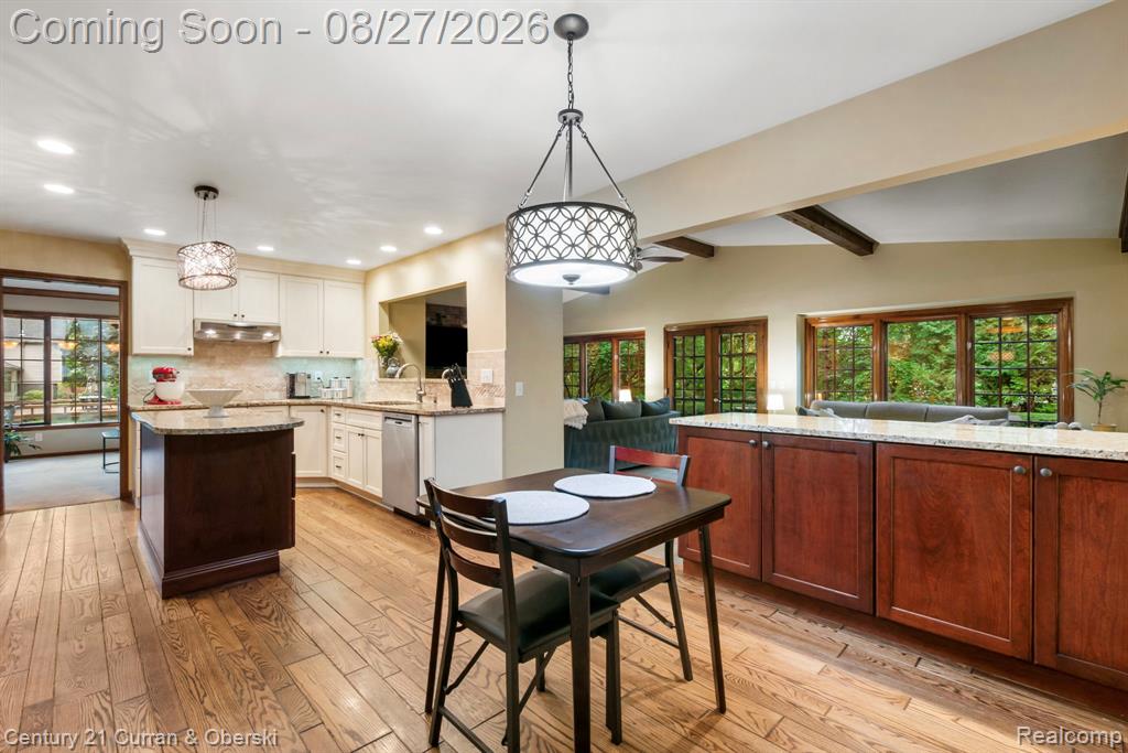 8890 Northampton Drive Property Photo 18