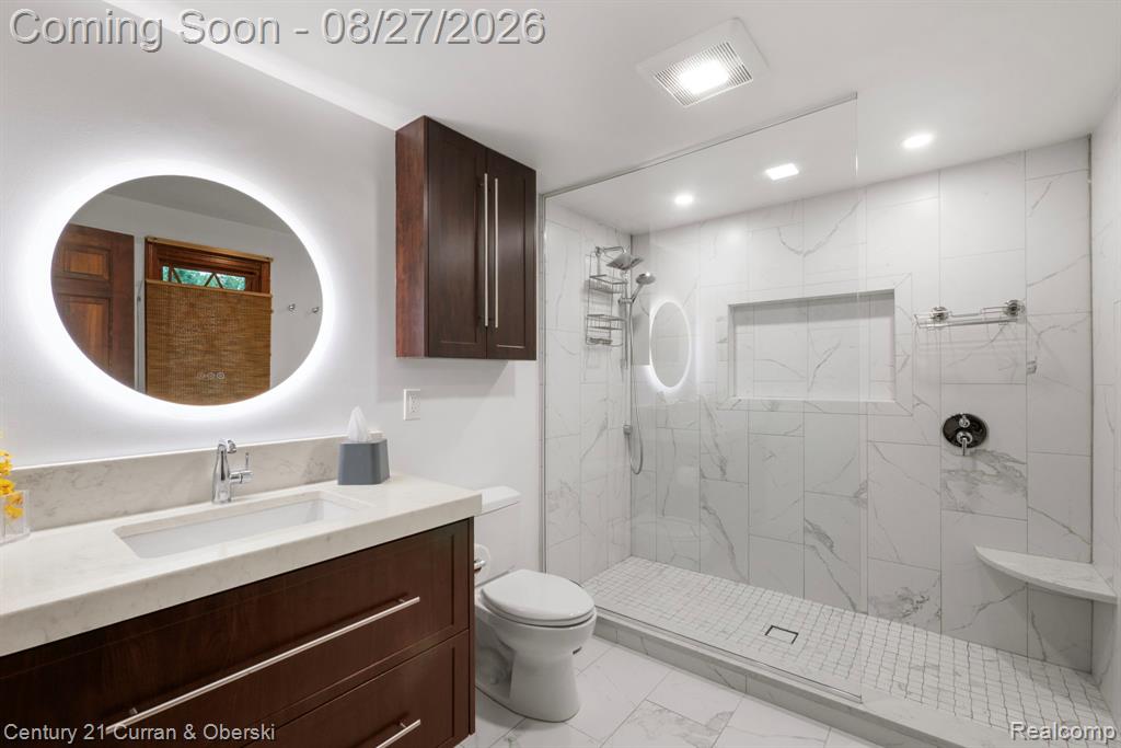 8890 Northampton Drive Property Photo 38