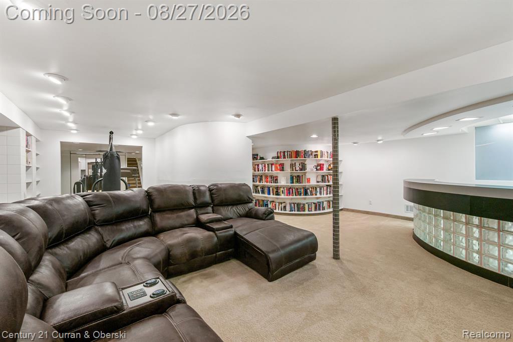 8890 Northampton Drive Property Photo 58