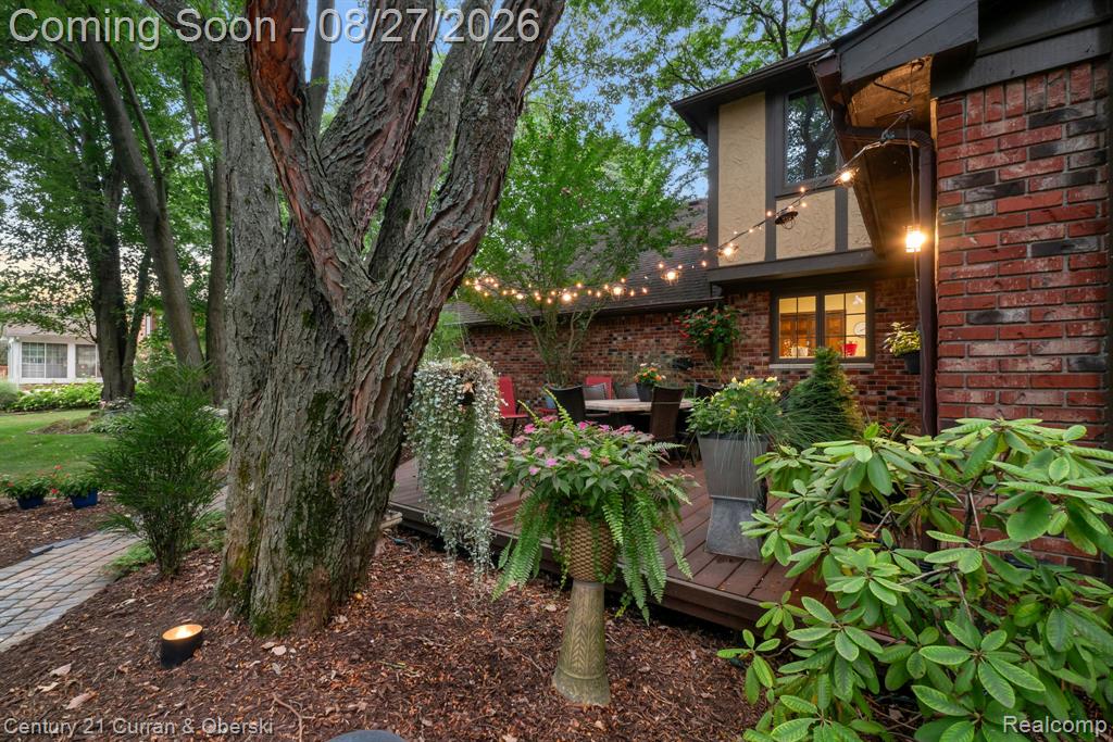 8890 Northampton Drive Property Photo 68