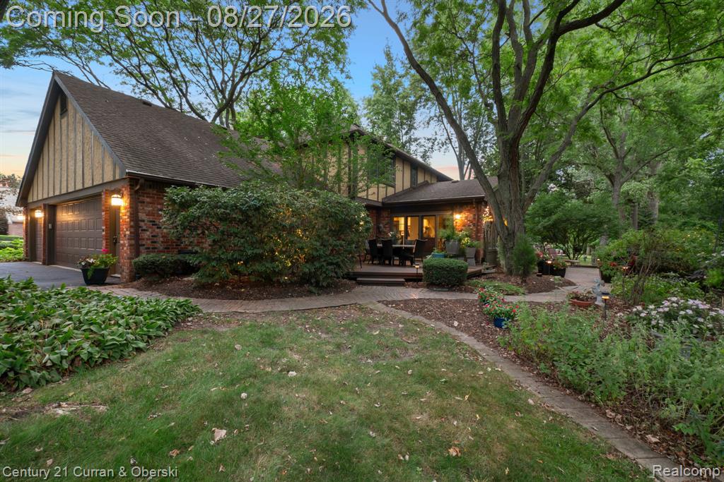 8890 Northampton Drive Property Photo 76