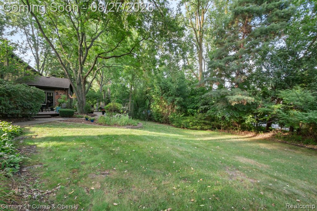 8890 Northampton Drive Property Photo 77