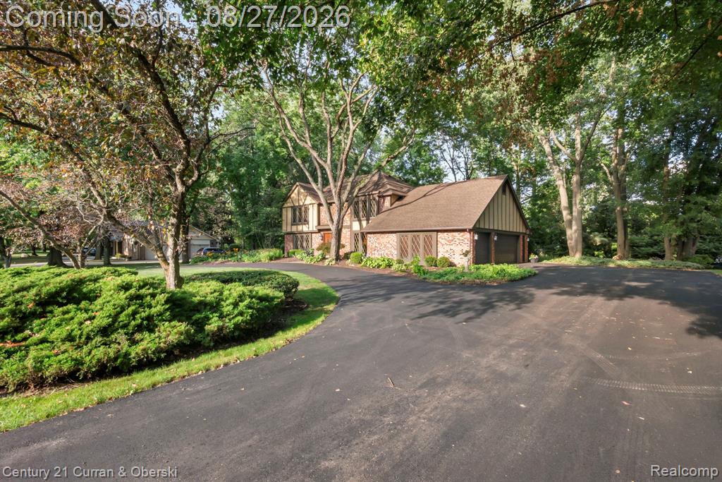 8890 Northampton Drive Property Photo 87