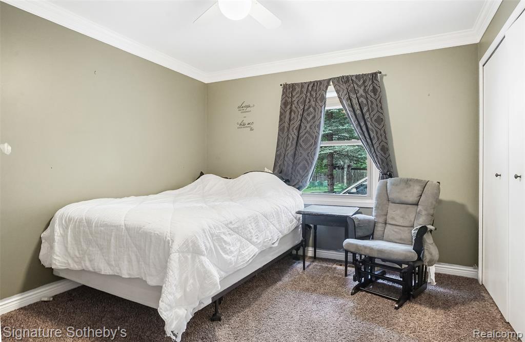 4137 W Allen Road Property Photo 11