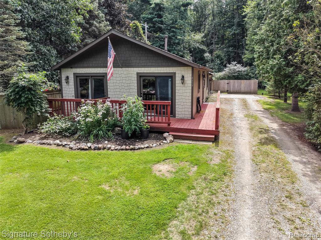 4137 W Allen Road Property Photo 24