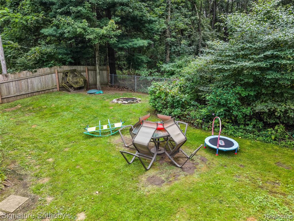 4137 W Allen Road Property Photo 29