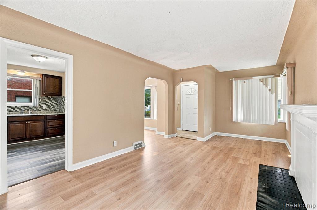 16886 Ilene Street Property Photo 8