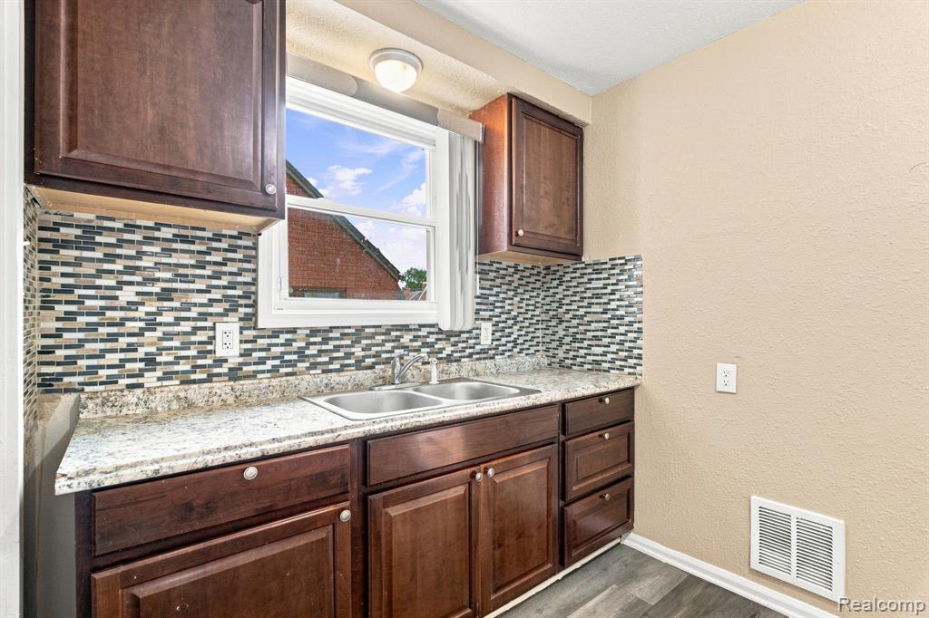 16886 Ilene Street Property Photo 13