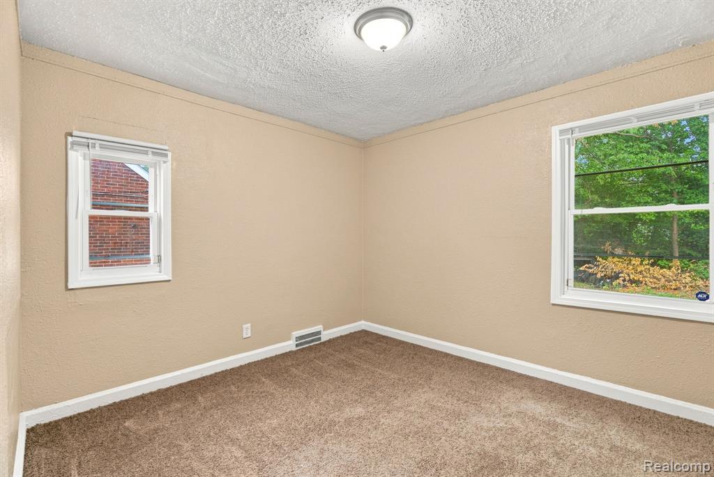 16886 Ilene Street Property Photo 17