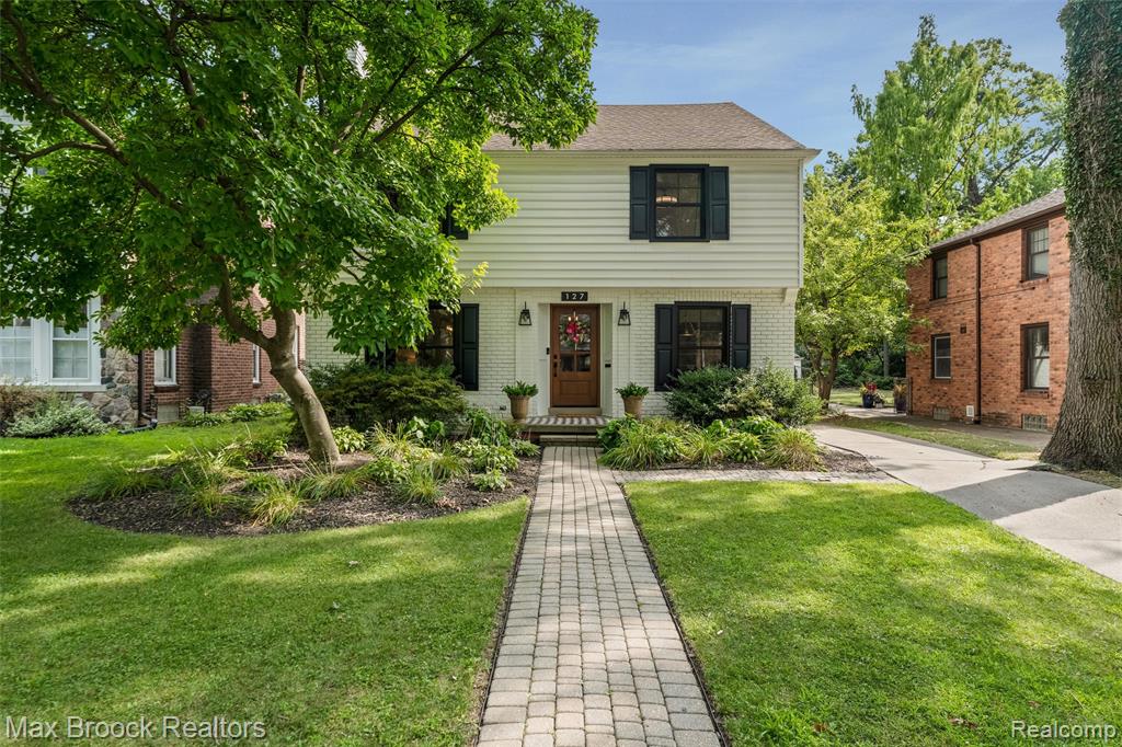 127 Elm Park Avenue