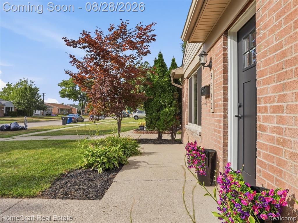 8360 N Henry Ruff Road Property Photo 4