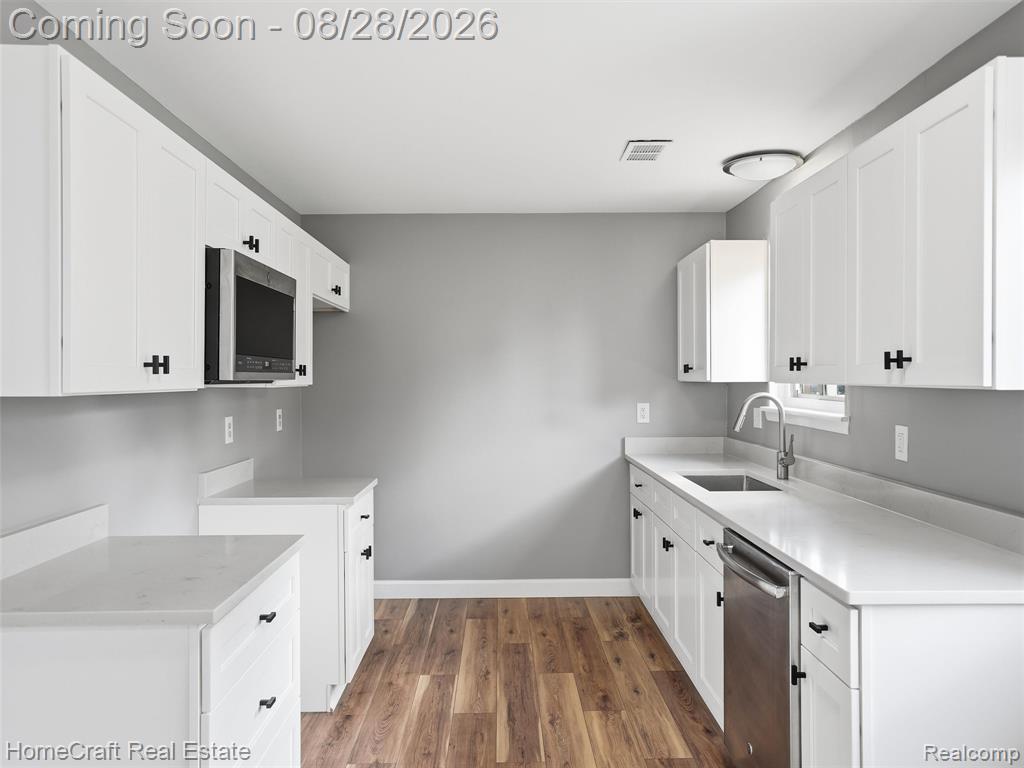 8360 N Henry Ruff Road Property Photo 9