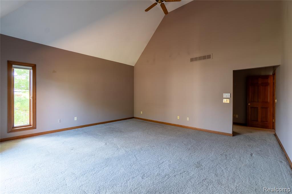 62 Chateaux Du Lac Drive Property Photo 23