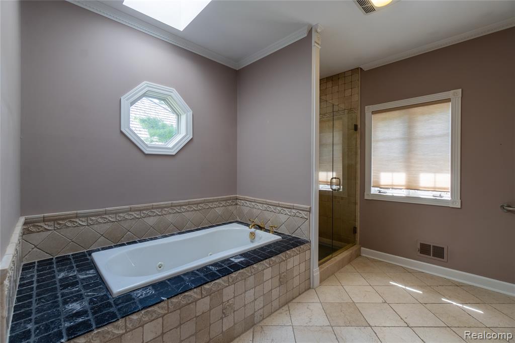 62 Chateaux Du Lac Drive Property Photo 26