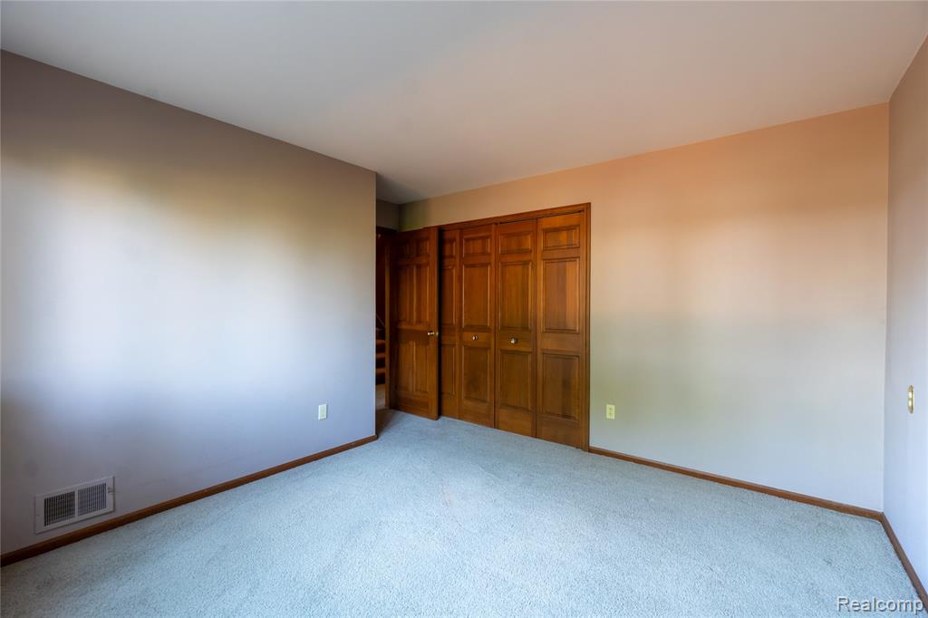 62 Chateaux Du Lac Drive Property Photo 28