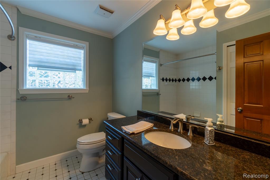 62 Chateaux Du Lac Drive Property Photo 29