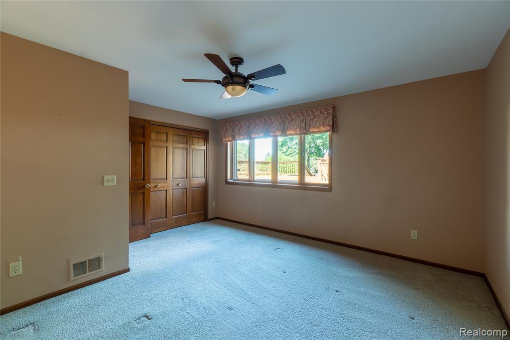 62 Chateaux Du Lac Drive Property Photo 31