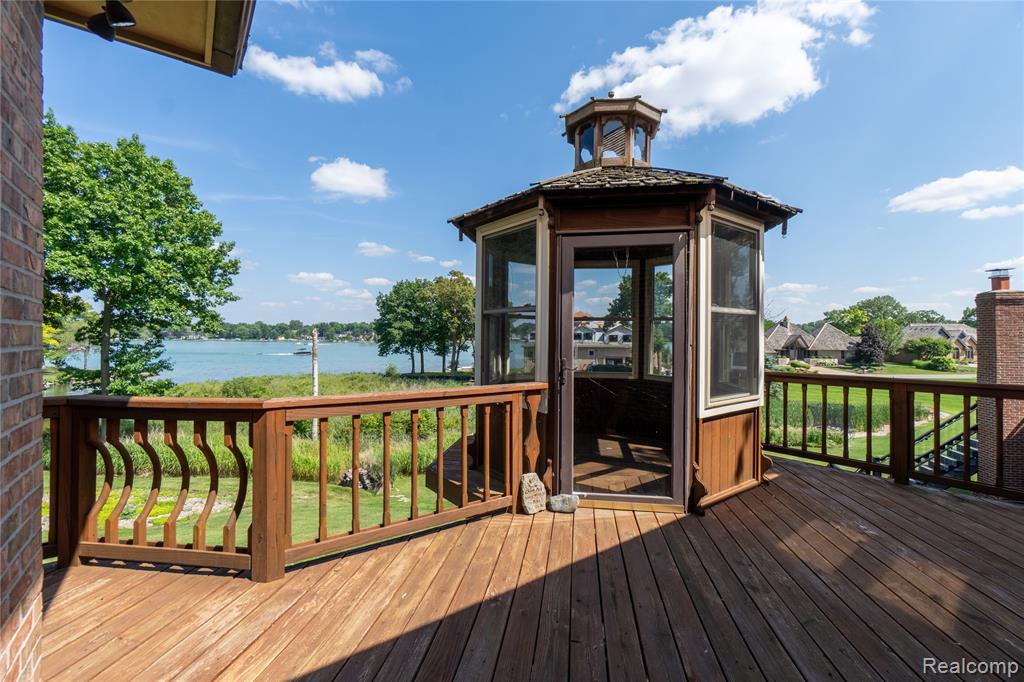 62 Chateaux Du Lac Drive Property Photo 39