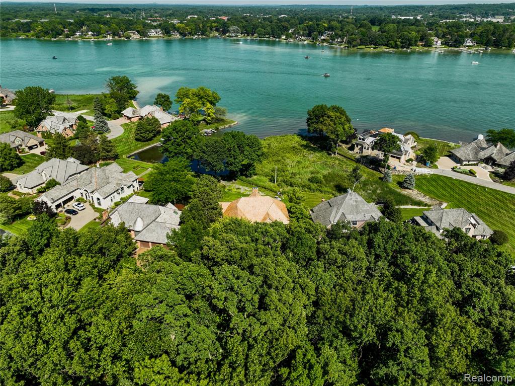 62 Chateaux Du Lac Drive Property Photo 44