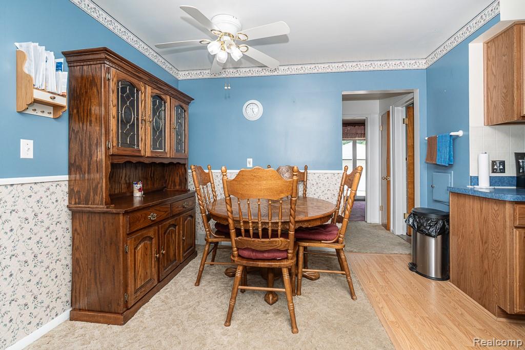 25305 Campbell Avenue Property Photo 9