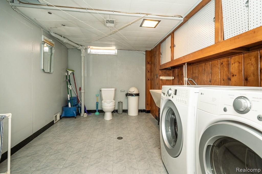 25305 Campbell Avenue Property Photo 30