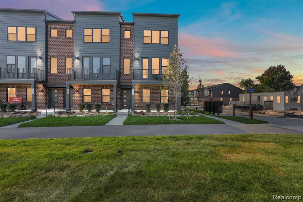 3074 Hydrangea Lane Property Photo 4