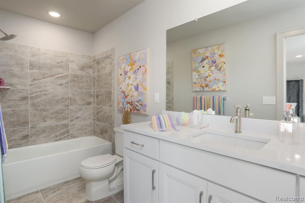3074 Hydrangea Lane Property Photo 17