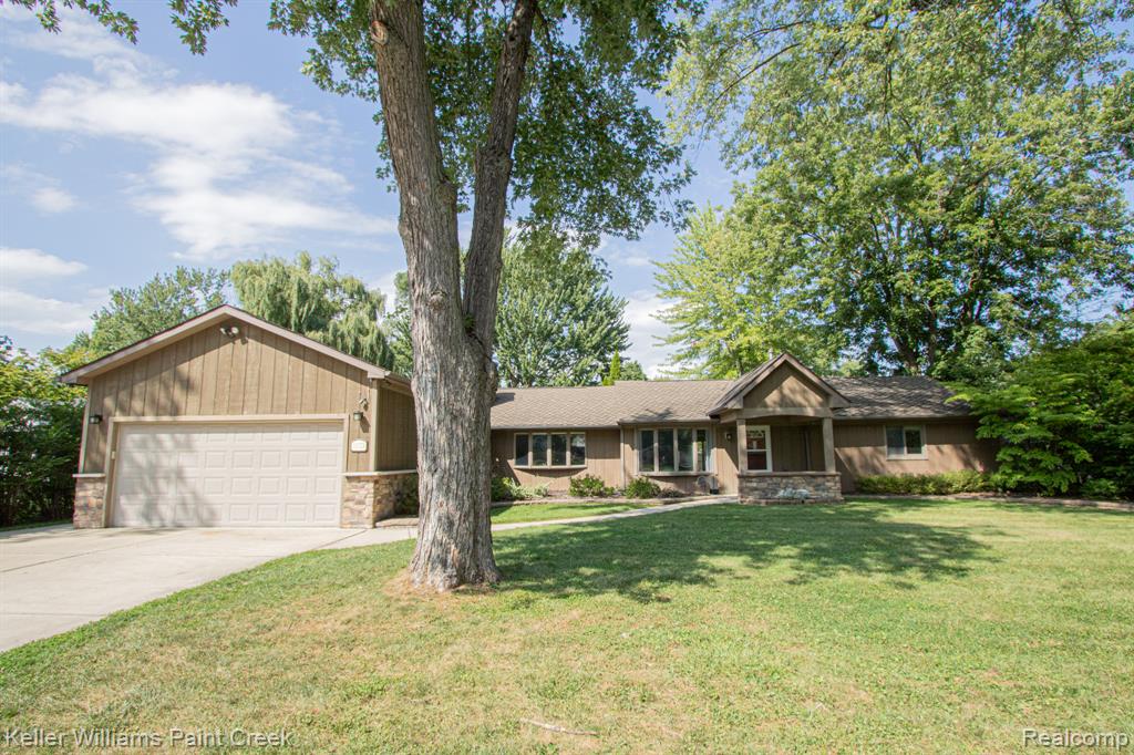 21725 Ulrich Street Property Photo 1