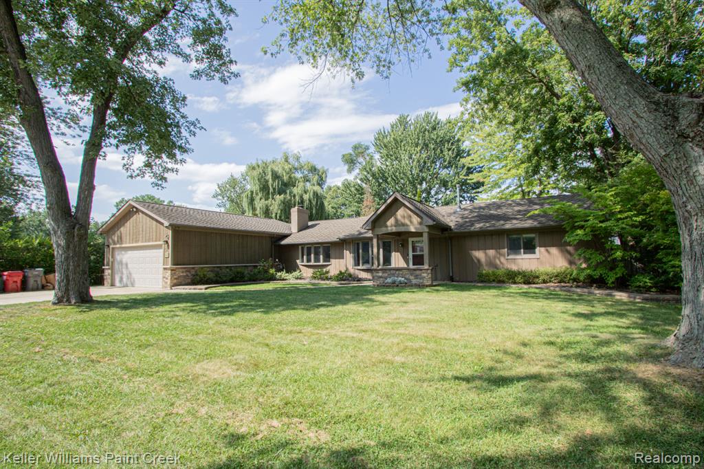 21725 Ulrich Street Property Photo 2