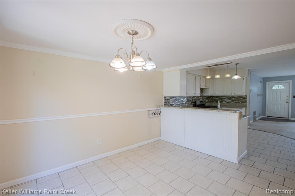 21725 Ulrich Street Property Photo 11