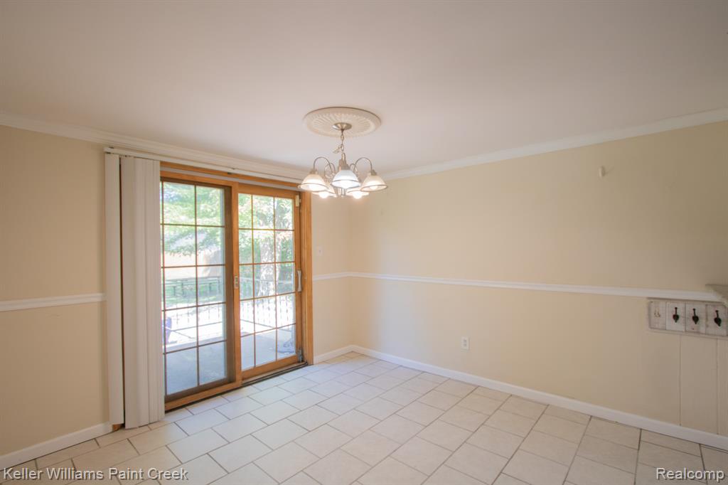21725 Ulrich Street Property Photo 15