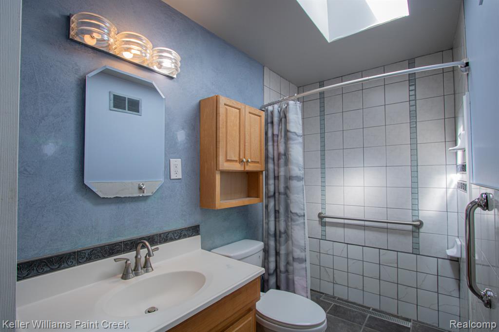 21725 Ulrich Street Property Photo 18
