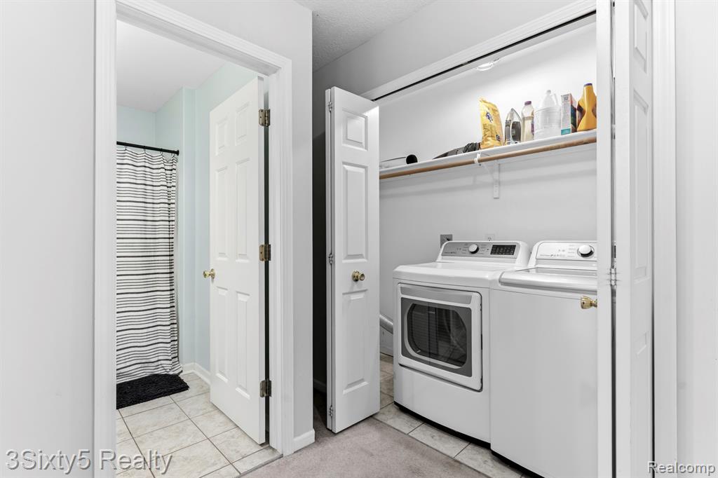 14392 Canterbury Lane Property Photo 14