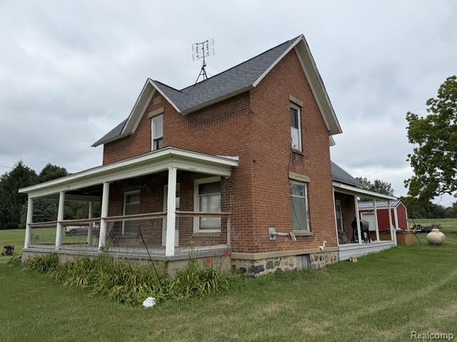 734 W Burnside Road Property Photo 2