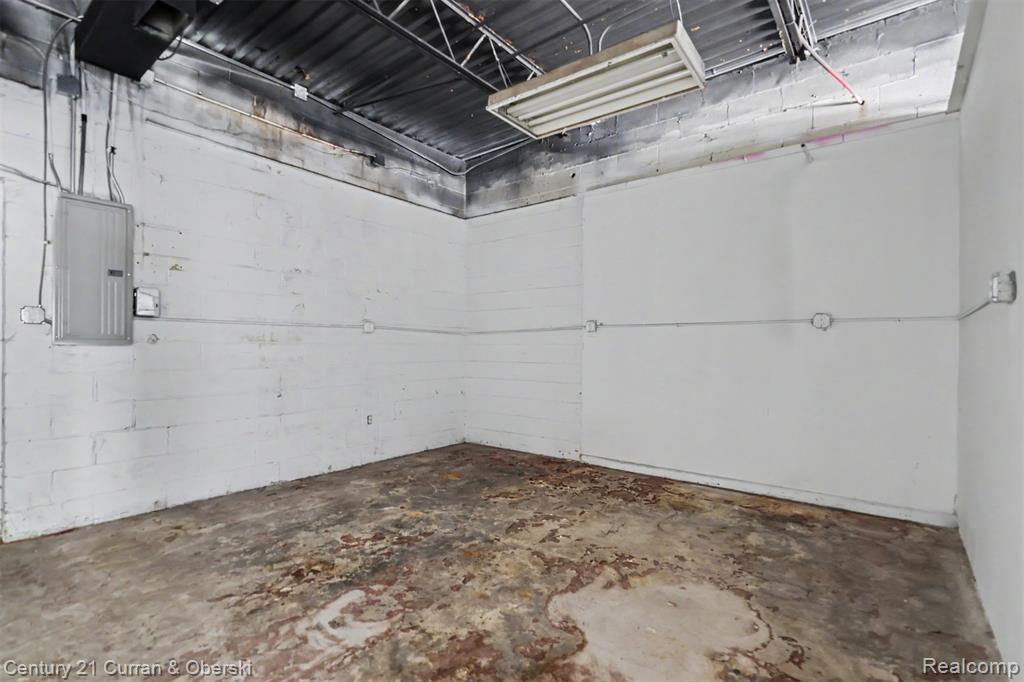22909 Van Born Road Property Photo 14