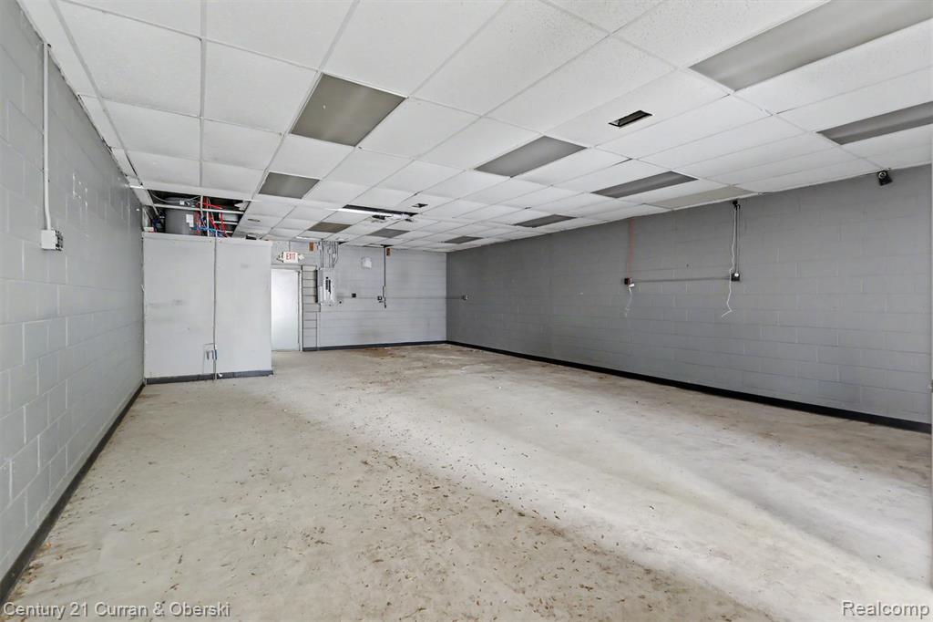 22909 Van Born Road Property Photo 18